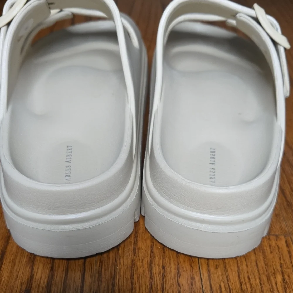Charles Albert Size 5 Cream Double Buckle Platform Slide Sandals